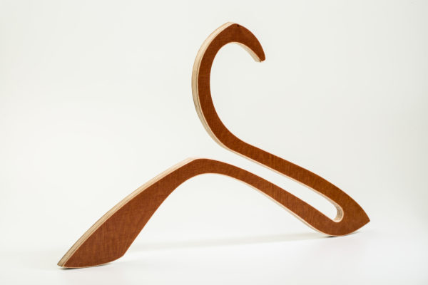 Mänfred Disain riidepuud